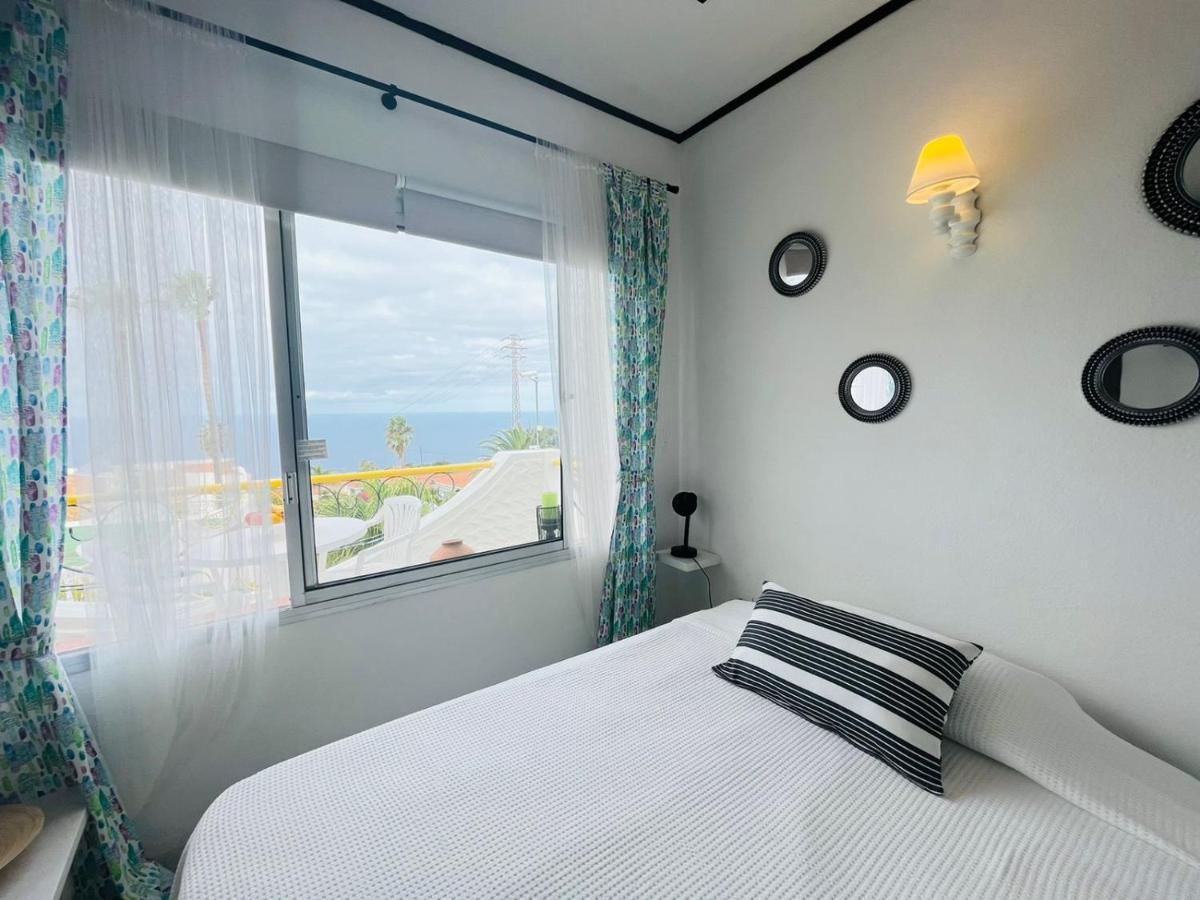 Studio Sea Front View & Pool Apartment Такоронте Екстериор снимка